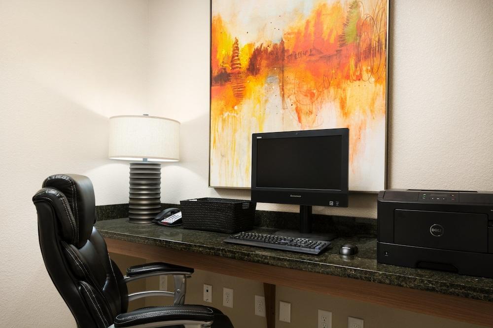 Baymont Inn & Suites By Wyndham Odessa Buitenkant foto