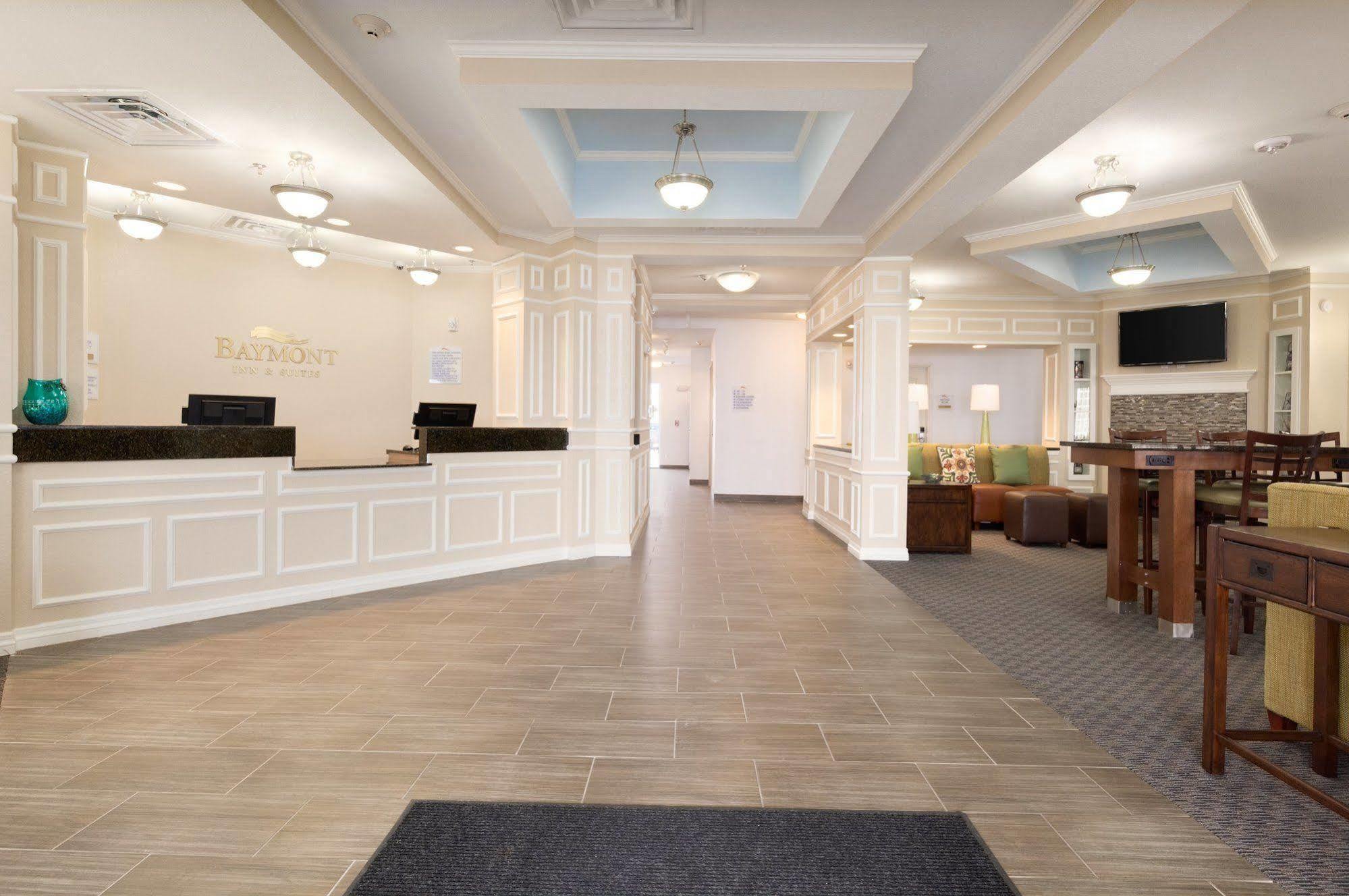 Baymont Inn & Suites By Wyndham Odessa Buitenkant foto