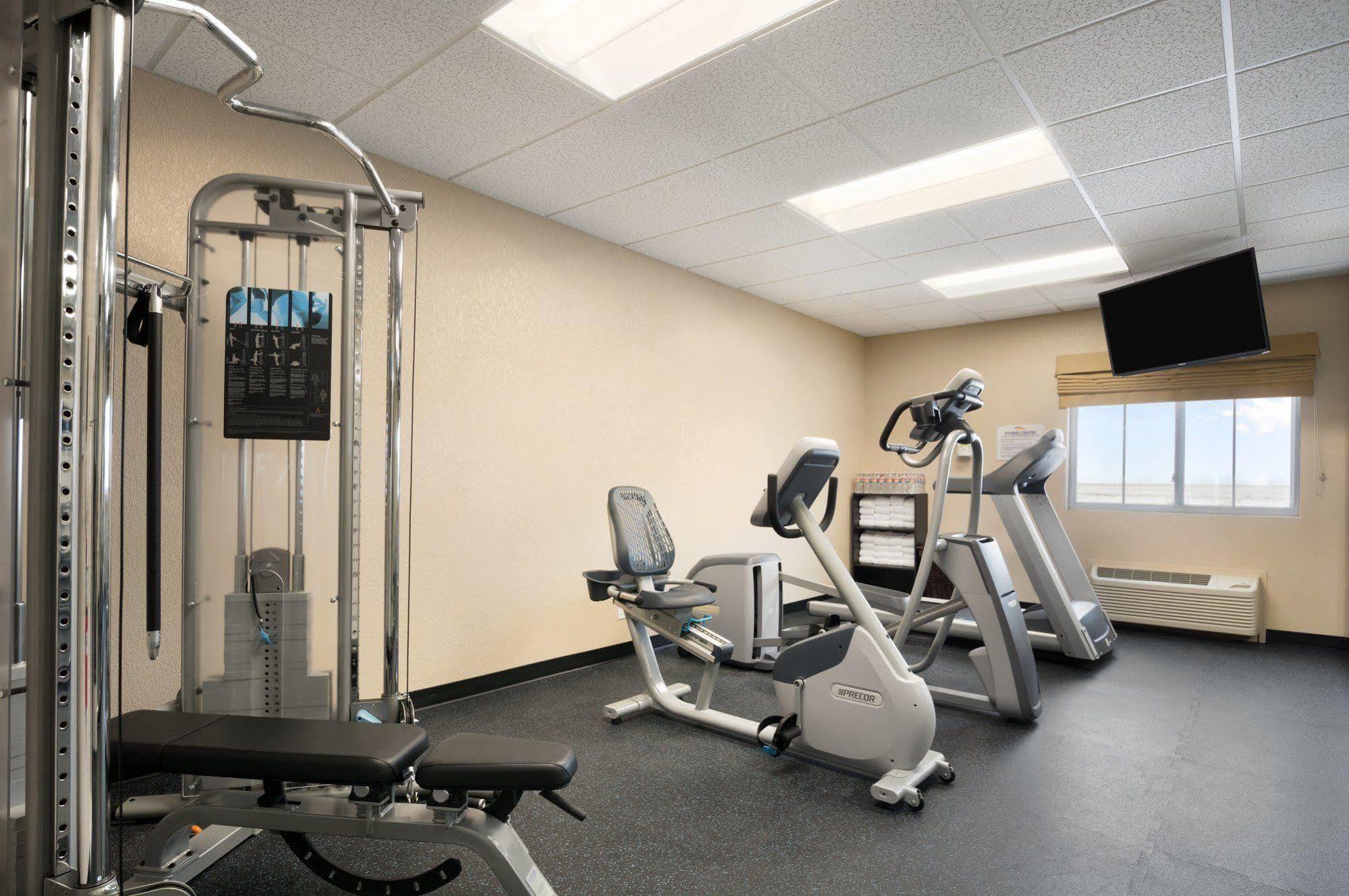 Baymont Inn & Suites By Wyndham Odessa Buitenkant foto